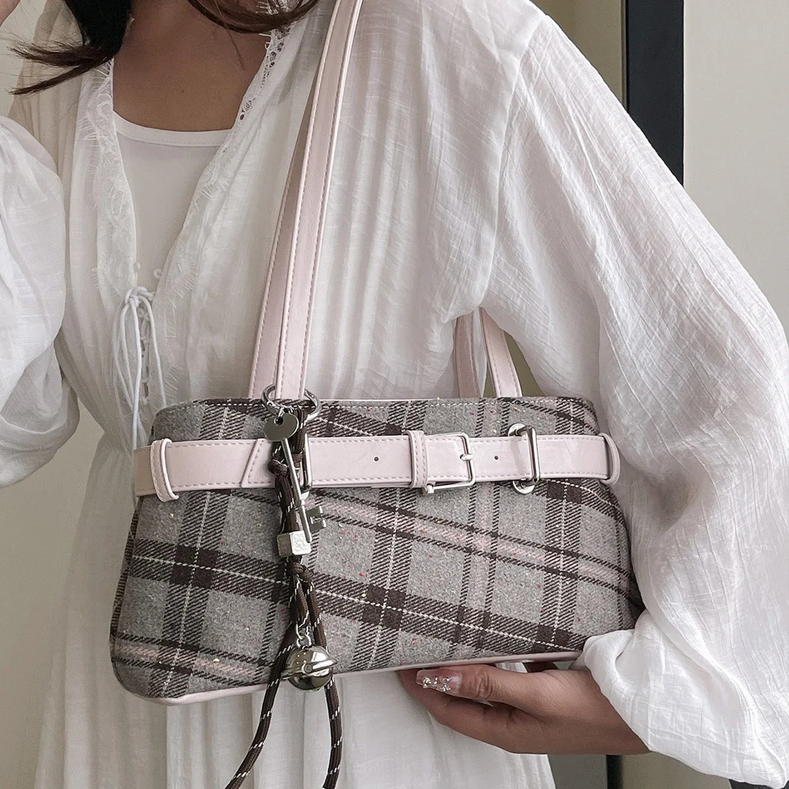 SUVETTE Vintage Plaid Canvas Tote Handbag Held On Model